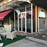 Ascot Hotel